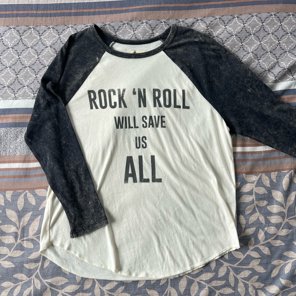 Hollister Tee
